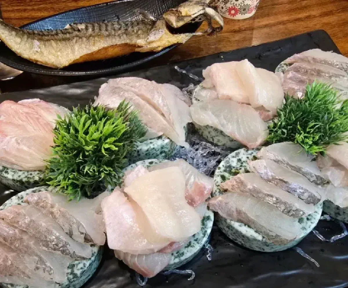 임자도 횟집 더 맛있는 녀석들 485회 지금 제일 잘 나가 특집으로 주목받은 맛집 10월 18일 방송